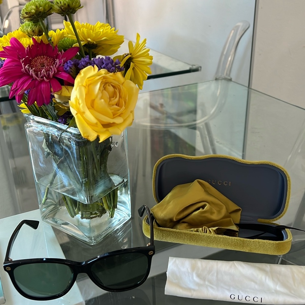 Gucci sun glasses polarized